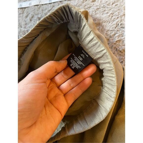 Theory womens 100% silk cargo‎ pull on pants size medium - Picture 8 of 9